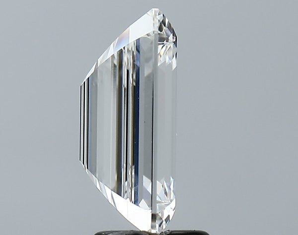 Lab-Grown 3.69 Carat Emerald Cut Diamond color E Clarity VS1 With GIA Certificate, precious stones, engagement diamonds