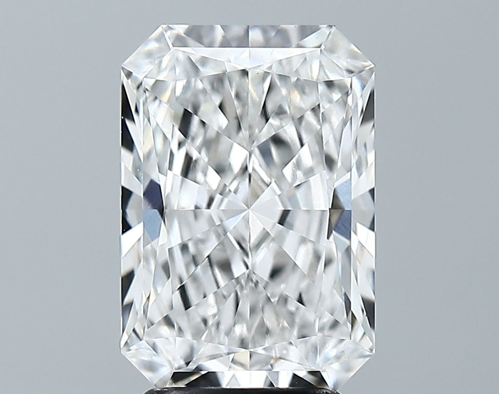 Lab-Grown 3.29 Carat Radiant Cut Diamond color E Clarity VS1 With GIA Certificate, precious stones, engagement diamonds