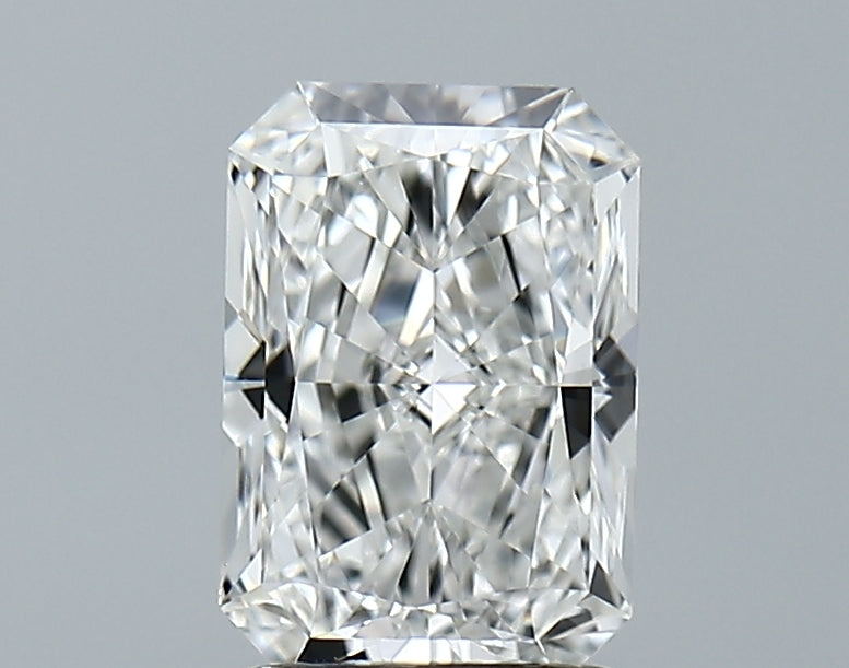 Lab-Grown 1.50 Carat Radiant Cut Diamond color E Clarity VS1, precious stones, engagement diamonds