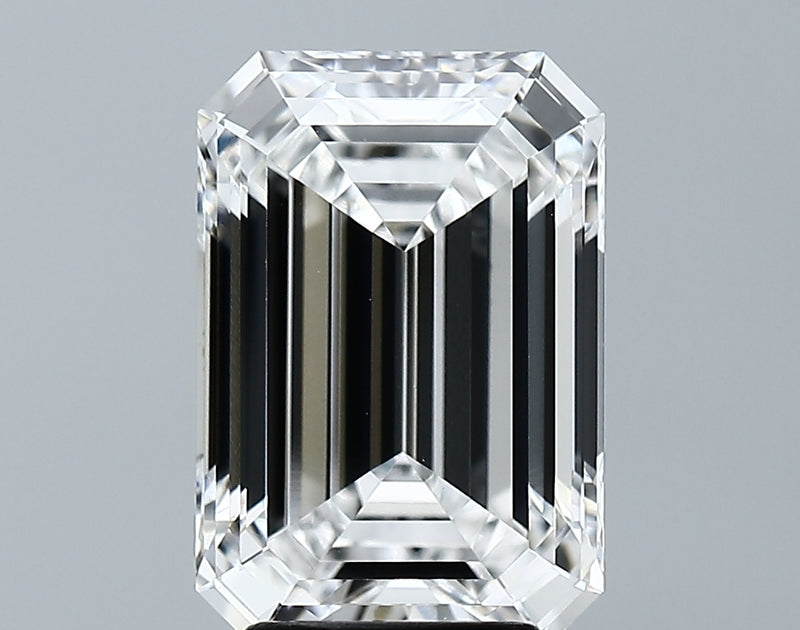 Lab-Grown 4.28 Carat Emerald Cut Diamond color E Clarity VS2 With GIA Certificate, precious stones, engagement diamonds