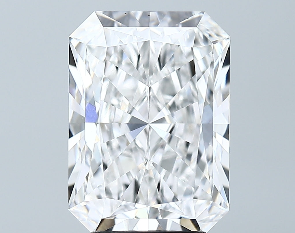 Lab-Grown 4.09 Carat Radiant Cut Diamond color E Clarity VVS2 With GIA Certificate, precious stones, engagement diamonds