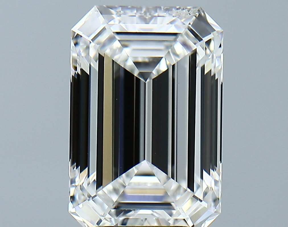 Lab-Grown 4.77 Carat Emerald Cut Diamond color E Clarity VVS2 With GIA Certificate, precious stones, engagement diamonds