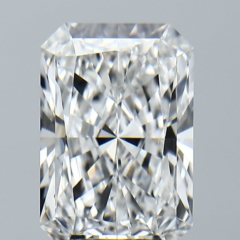 Lab-Grown 3.55 Carat Radiant Cut Diamond color E Clarity VVS2, precious stones, engagement diamonds