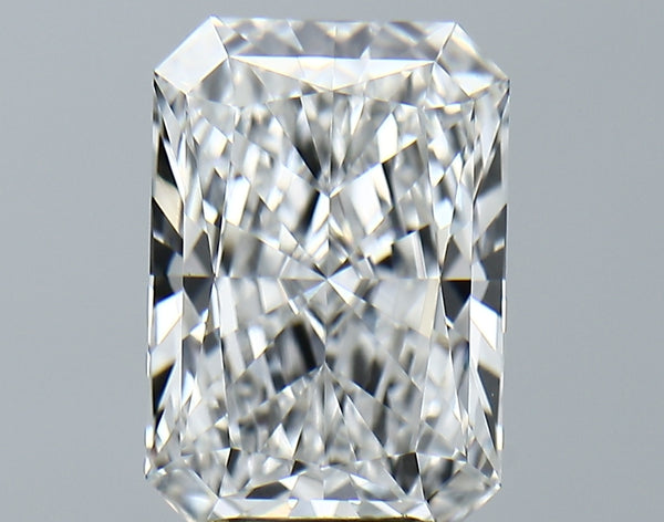 Lab-Grown 4.66 Carat Radiant Cut Diamond color E Clarity VVS2, precious stones, engagement diamonds