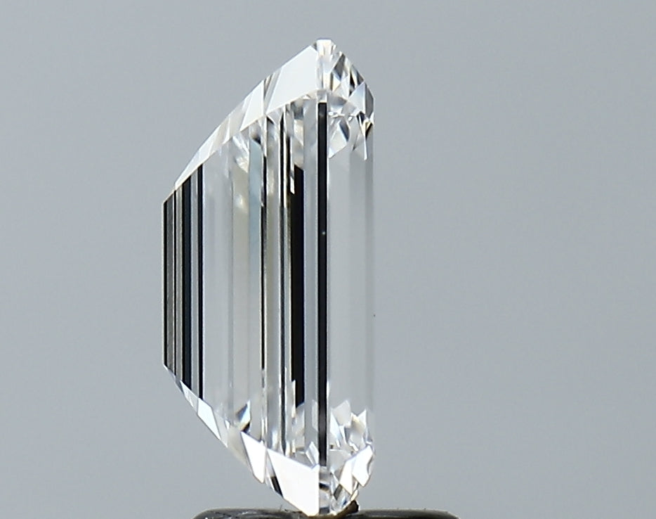 Lab-Grown 2.98 Carat Emerald Cut Diamond color E Clarity VVS2 With GIA Certificate, precious stones, engagement diamonds