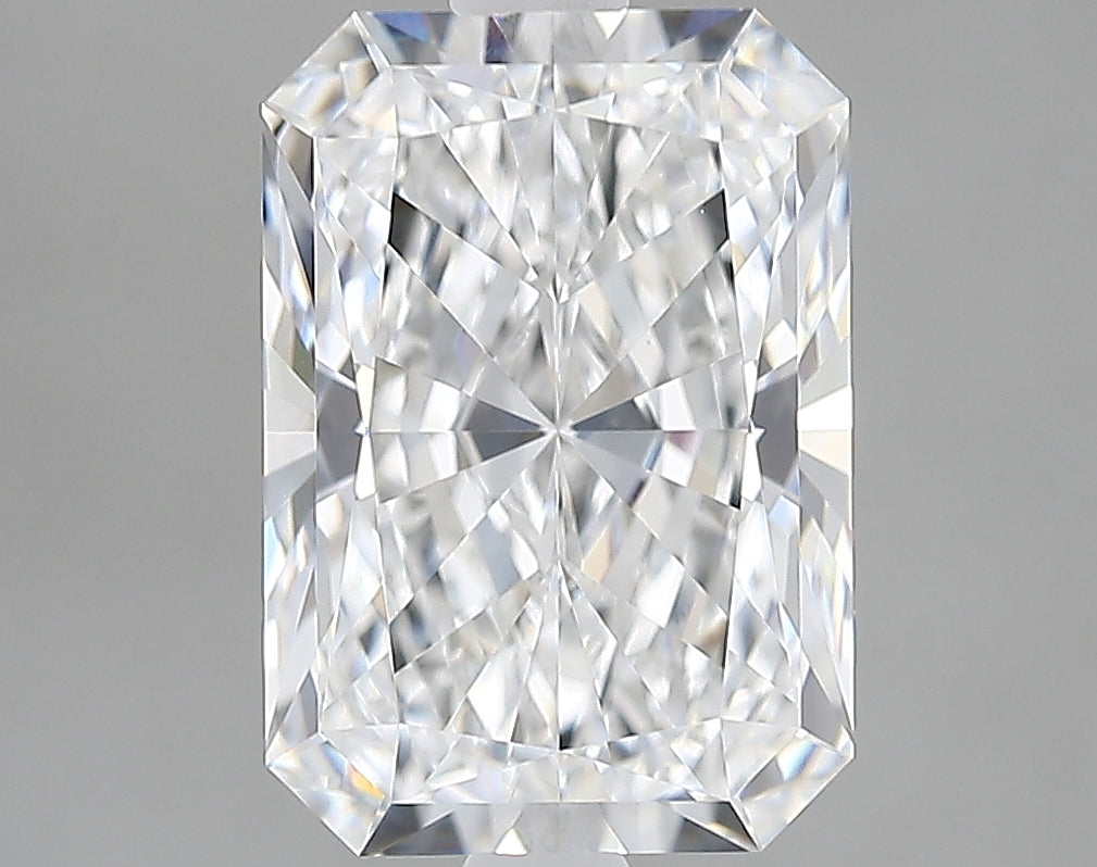 Lab-Grown 2.65 Carat Radiant Cut Diamond color E Clarity VVS2, precious stones, engagement diamonds