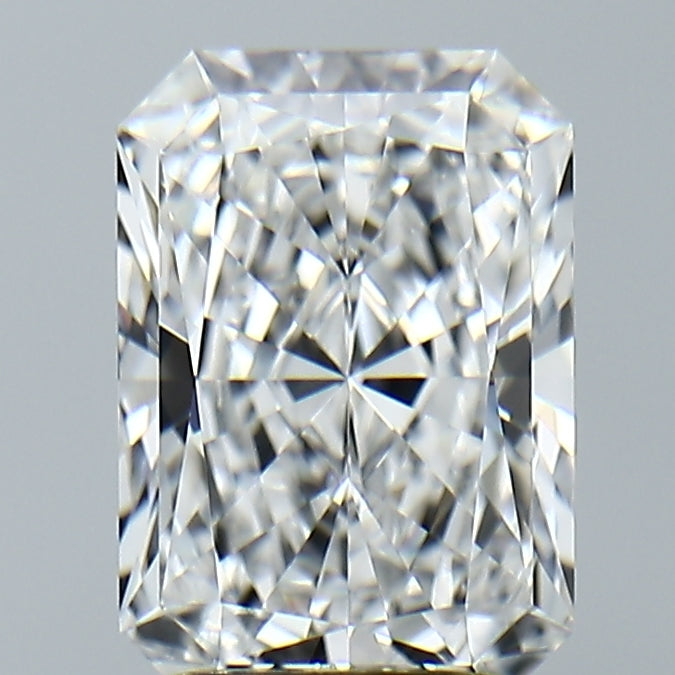 Lab-Grown 2.63 Carat Radiant Cut Diamond color E Clarity VVS2, precious stones, engagement diamonds