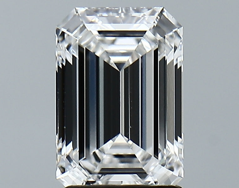 Lab-Grown 2.12 Carat Emerald Cut Diamond color E Clarity VVS2 With GIA Certificate, precious stones, engagement diamonds
