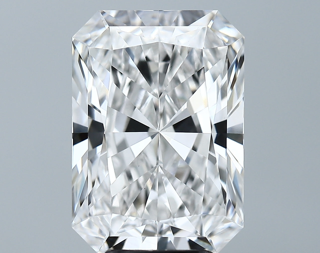Lab-Grown 5.09 Carat Radiant Cut Diamond color E Clarity VVS2 With GIA Certificate, precious stones, engagement diamonds