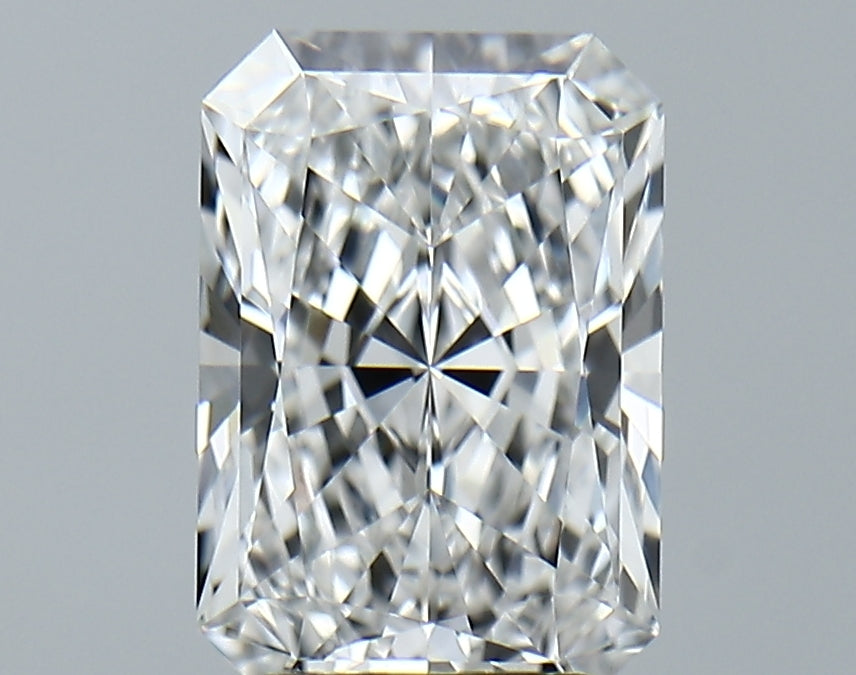 Lab-Grown 2.77 Carat Radiant Cut Diamond color D Clarity VVS2, precious stones, engagement diamonds