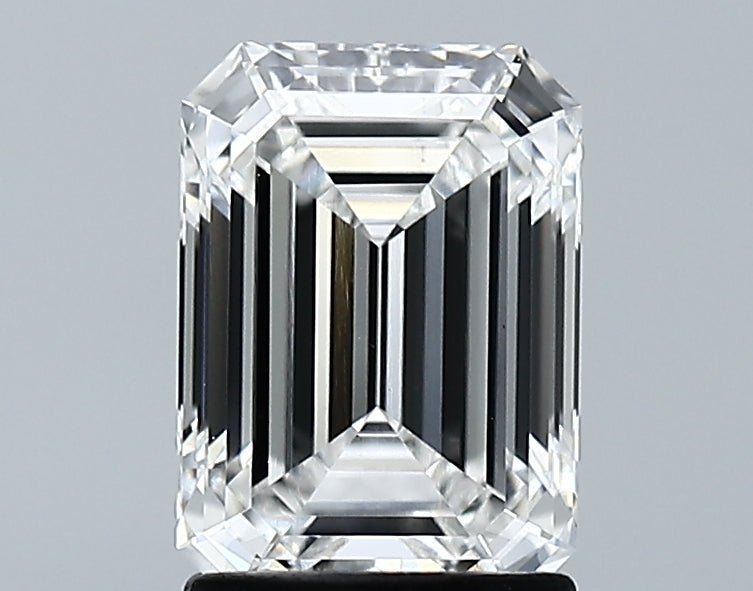 Lab-Grown 1.86 Carat Emerald Cut Diamond color E Clarity VS2 With GIA Certificate, precious stones, engagement diamonds