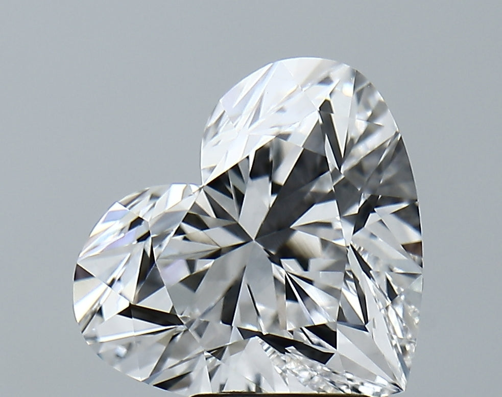 Lab-Grown 4.08 Carat Heart Shape Diamond color E Clarity VVS2 With GIA Certificate, precious stones, engagement diamonds