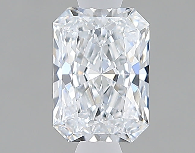 Lab-Grown 0.70 Carat Radiant Cut Diamond color D Clarity VVS2, precious stones, engagement diamonds