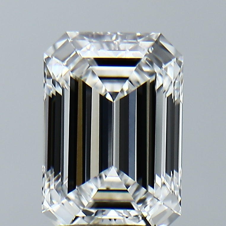 Lab-Grown 3.18 Carat Emerald Cut Diamond color E Clarity VVS2, precious stones, engagement diamonds