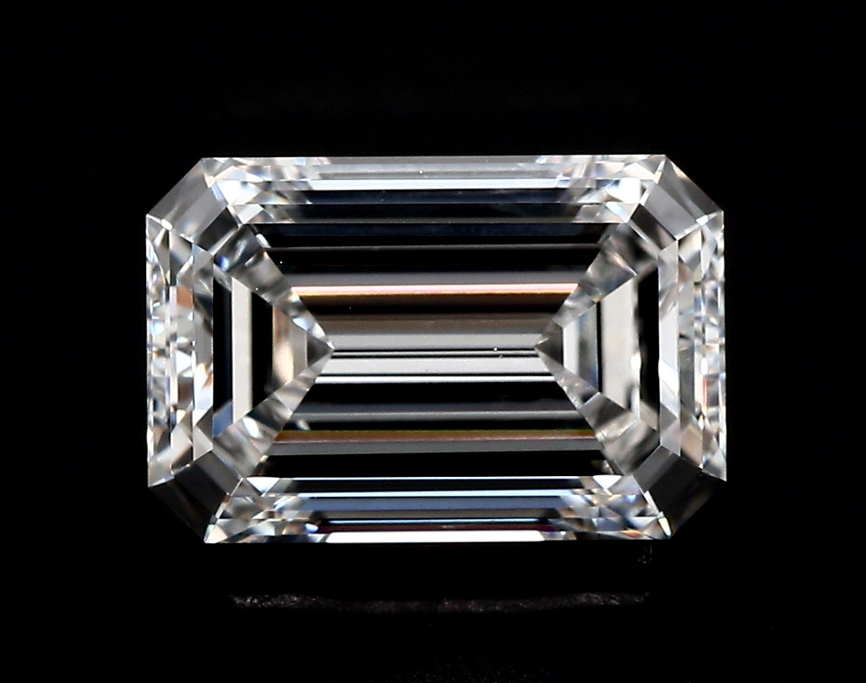 Lab-Grown 3.02 Carat Emerald Cut Diamond color E Clarity VVS2 With GIA Certificate, precious stones, engagement diamonds