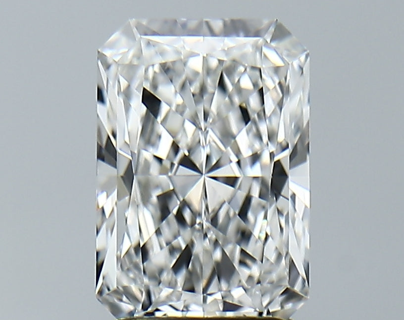 Lab-Grown 2.23 Carat Radiant Cut Diamond color E Clarity VVS2, precious stones, engagement diamonds