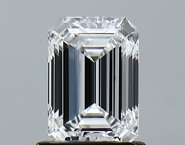 Lab-Grown 1.03 Carat Emerald Cut Diamond color D Clarity VVS2, precious stones, engagement diamonds