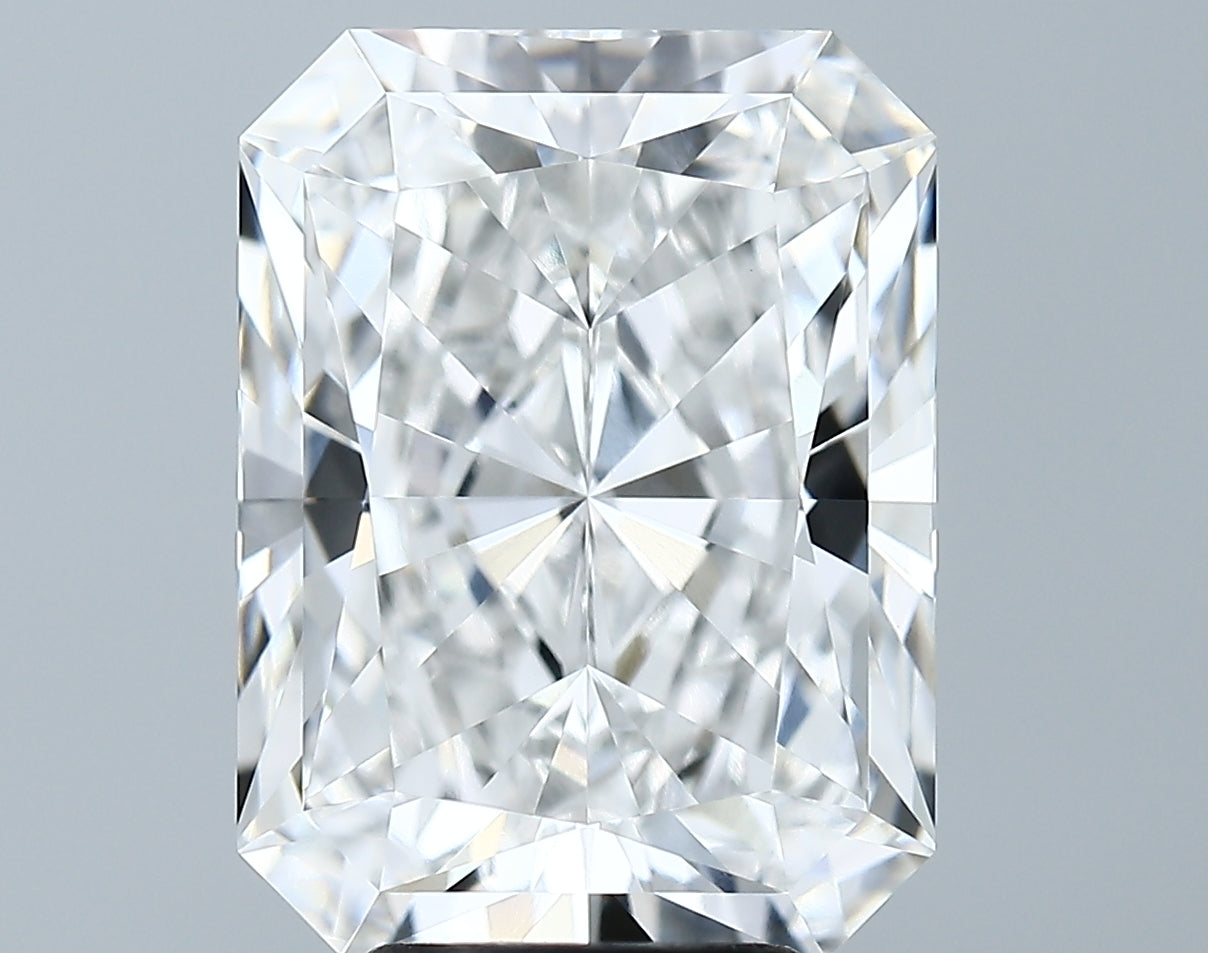 Lab-Grown 5.08 Carat Radiant Cut Diamond color E Clarity VVS2 With GIA Certificate, precious stones, engagement diamonds