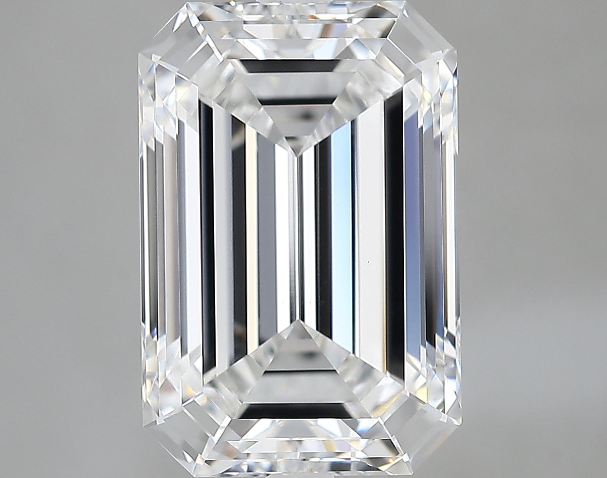 Lab-Grown 4.81 Carat Emerald Cut Diamond color E Clarity VVS2, precious stones, engagement diamonds