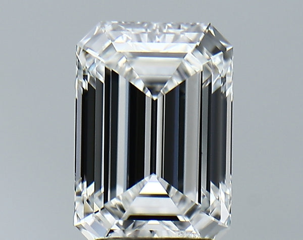Lab-Grown 2.72 Carat Emerald Cut Diamond color E Clarity VVS2, precious stones, engagement diamonds