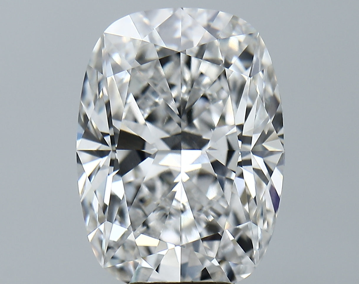 Lab-Grown 7.69 Carat Cushion Brilliant Diamond color E Clarity VVS2 With GIA Certificate, precious stones, engagement diamonds