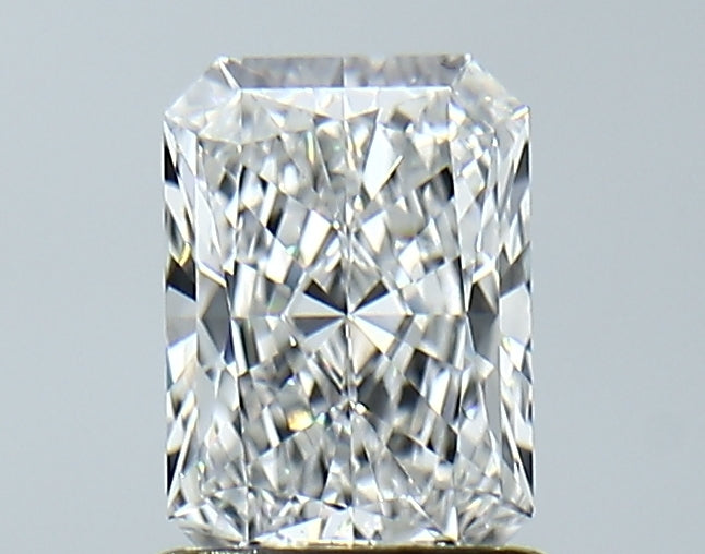 Lab-Grown 1.01 Carat Radiant Cut Diamond color E Clarity VS1, precious stones, engagement diamonds