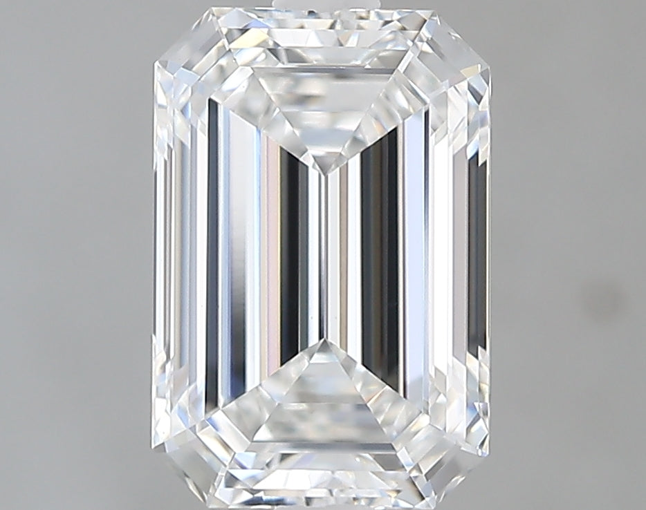 Lab-Grown 2.17 Carat Emerald Cut Diamond color E Clarity VVS2, precious stones, engagement diamonds