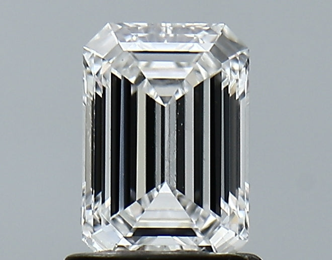 Lab-Grown 1.05 Carat Emerald Cut Diamond color E Clarity VVS2, precious stones, engagement diamonds