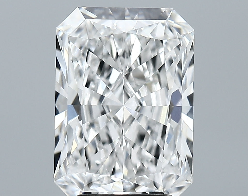 Lab-Grown 4.06 Carat Radiant Cut Diamond color E Clarity VS1 With GIA Certificate, precious stones, engagement diamonds