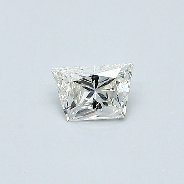 0.22 Carat Trapezoid Shape Diamond color J Clarity VS2, natural diamonds, precious stones, engagement diamonds