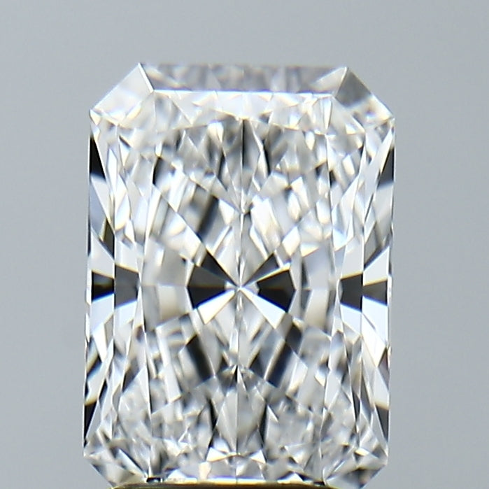 Lab-Grown 2.30 Carat Radiant Cut Diamond color D Clarity VVS2, precious stones, engagement diamonds