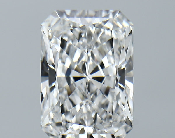 Lab-Grown 4.56 Carat Radiant Cut Diamond color E Clarity VS1 With GIA Certificate, precious stones, engagement diamonds