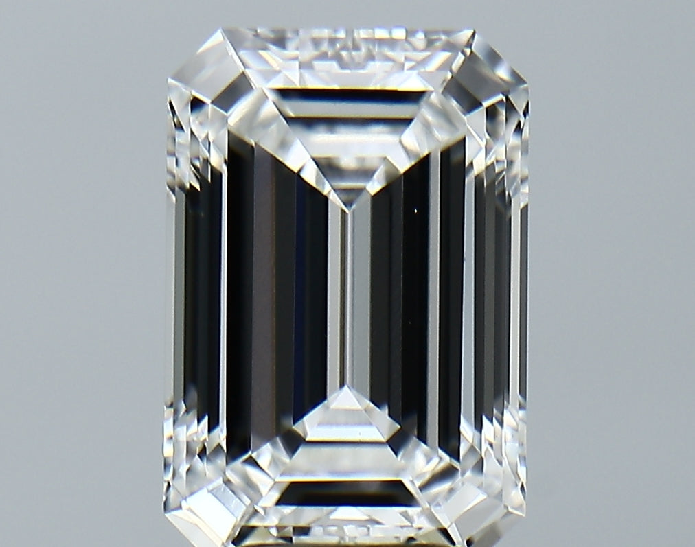 Lab-Grown 4.32 Carat Emerald Cut Diamond color E Clarity VVS2, precious stones, engagement diamonds