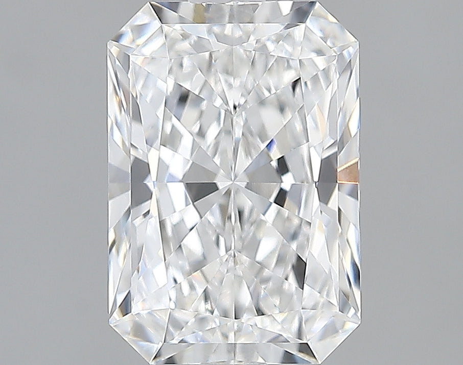 Lab-Grown 2.03 Carat Radiant Cut Diamond color E Clarity VVS2, precious stones, engagement diamonds