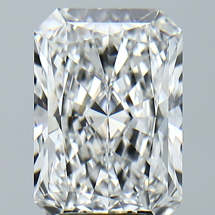 Lab-Grown 3.16 Carat Radiant Cut Diamond color E Clarity VVS2, precious stones, engagement diamonds