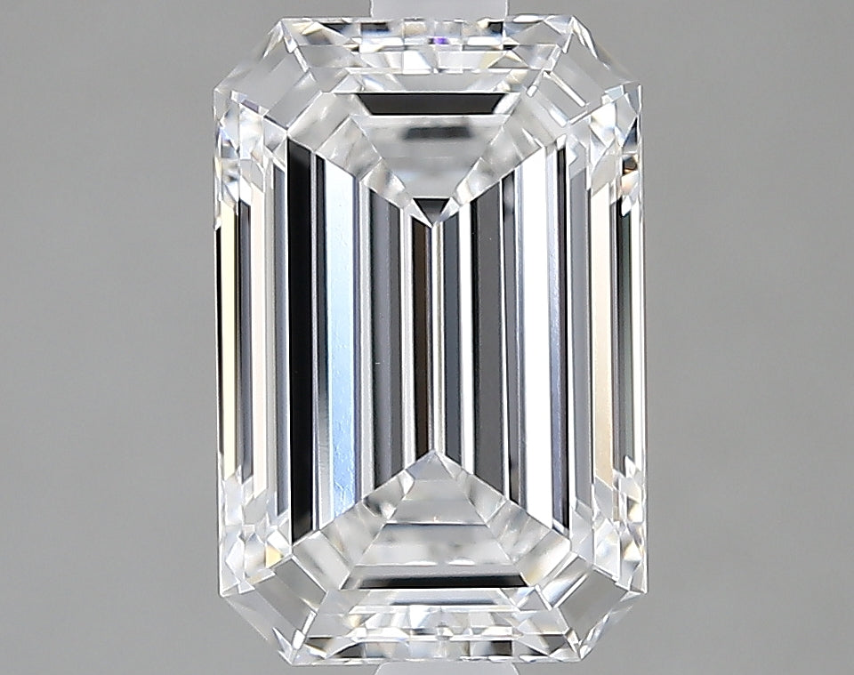Lab-Grown 2.11 Carat Emerald Cut Diamond color E Clarity VVS2, precious stones, engagement diamonds