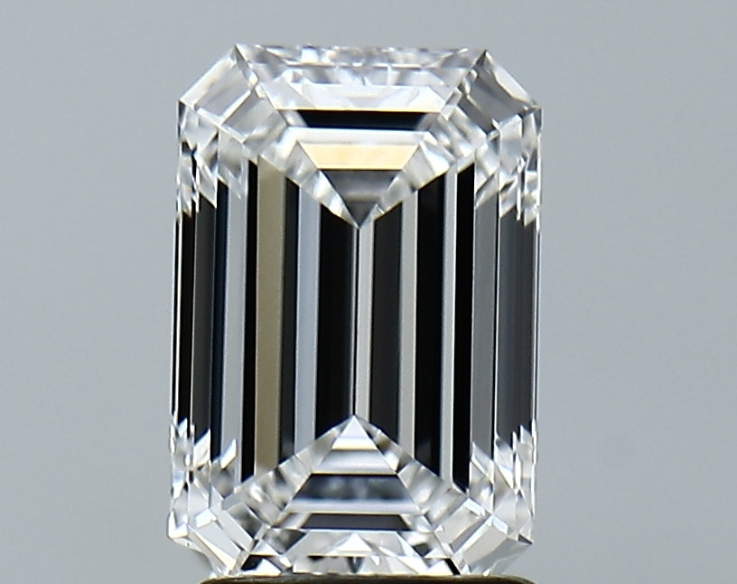 Lab-Grown 2.08 Carat Emerald Cut Diamond color E Clarity VVS2, precious stones, engagement diamonds