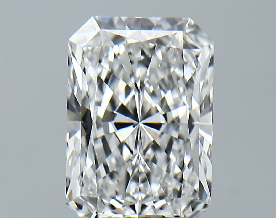Lab-Grown 2.73 Carat Radiant Cut Diamond color E Clarity VVS2, precious stones, engagement diamonds