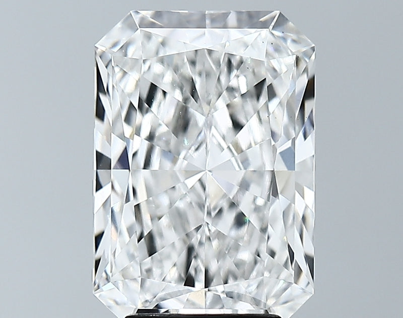 Lab-Grown 4.05 Carat Radiant Cut Diamond color E Clarity VS2 With GIA Certificate, precious stones, engagement diamonds