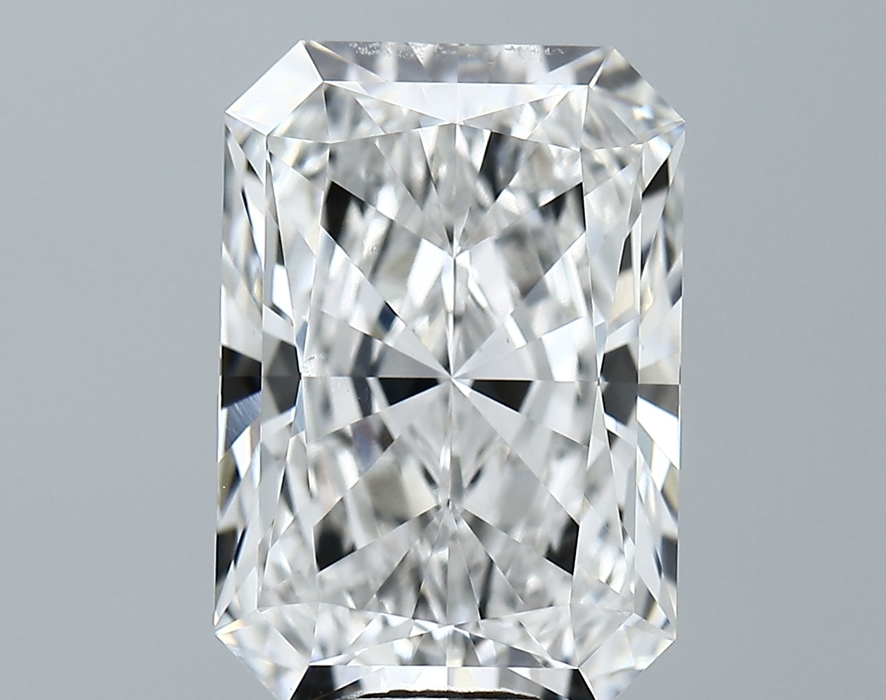 Lab-Grown 7.65 Carat Radiant Cut Diamond color F Clarity VVS2 With GIA Certificate, precious stones, engagement diamonds