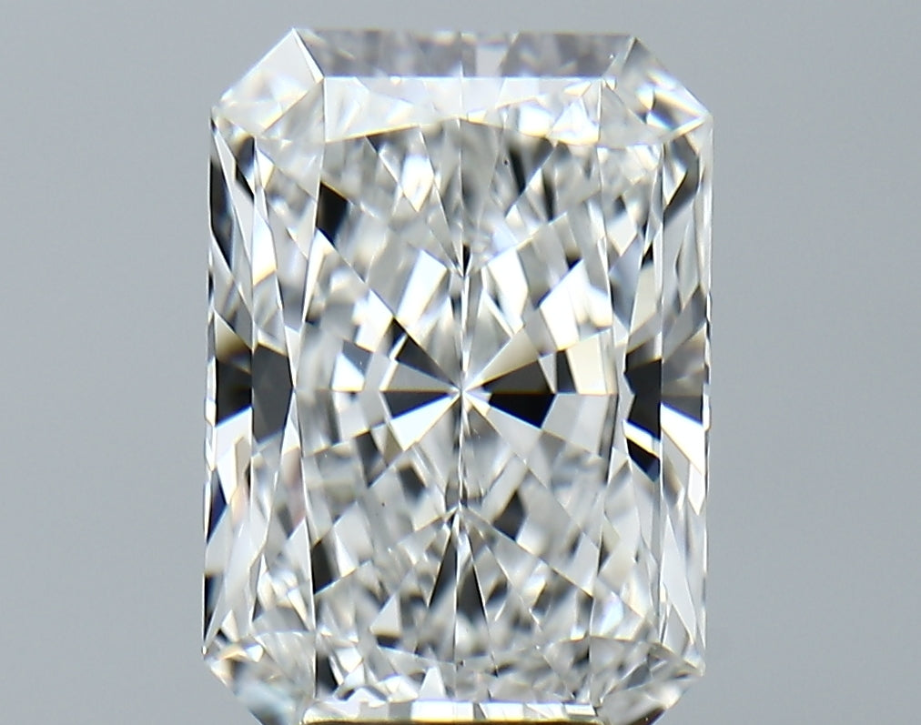 Lab-Grown 4.60 Carat Radiant Cut Diamond color E Clarity VVS2, precious stones, engagement diamonds