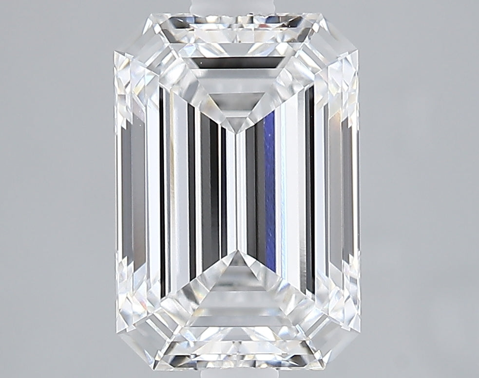 Lab-Grown 2.64 Carat Emerald Cut Diamond color E Clarity VVS2 With GIA Certificate, precious stones, engagement diamonds