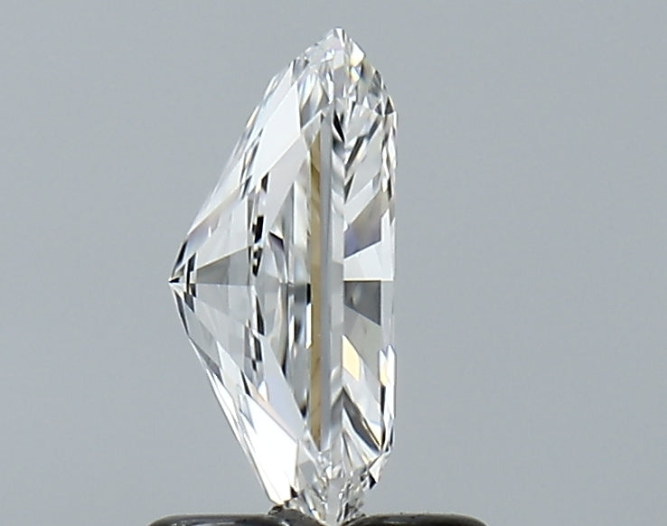 Lab-Grown 1.51 Carat Radiant Cut Diamond color E Clarity VS1, precious stones, engagement diamonds