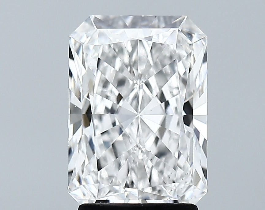 Lab-Grown 2.54 Carat Radiant Cut Diamond color E Clarity VS2 With GIA Certificate, precious stones, engagement diamonds