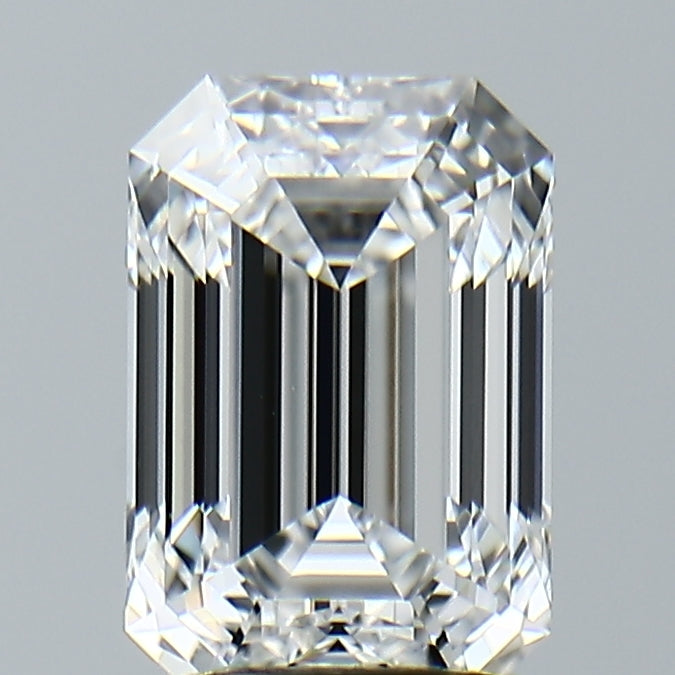 Lab-Grown 2.56 Carat Emerald Cut Diamond color E Clarity VVS2, precious stones, engagement diamonds