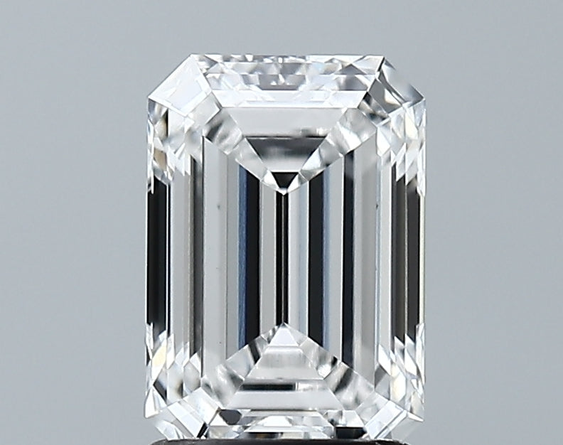 Lab-Grown 1.82 Carat Emerald Cut Diamond color E Clarity VVS2, precious stones, engagement diamonds