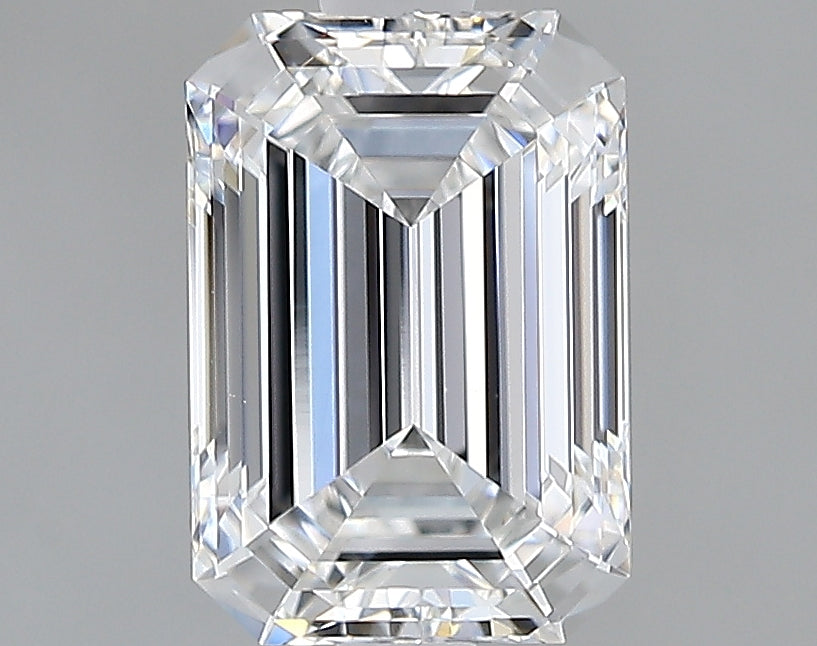 Lab-Grown 1.54 Carat Emerald Cut Diamond color E Clarity VVS2, precious stones, engagement diamonds