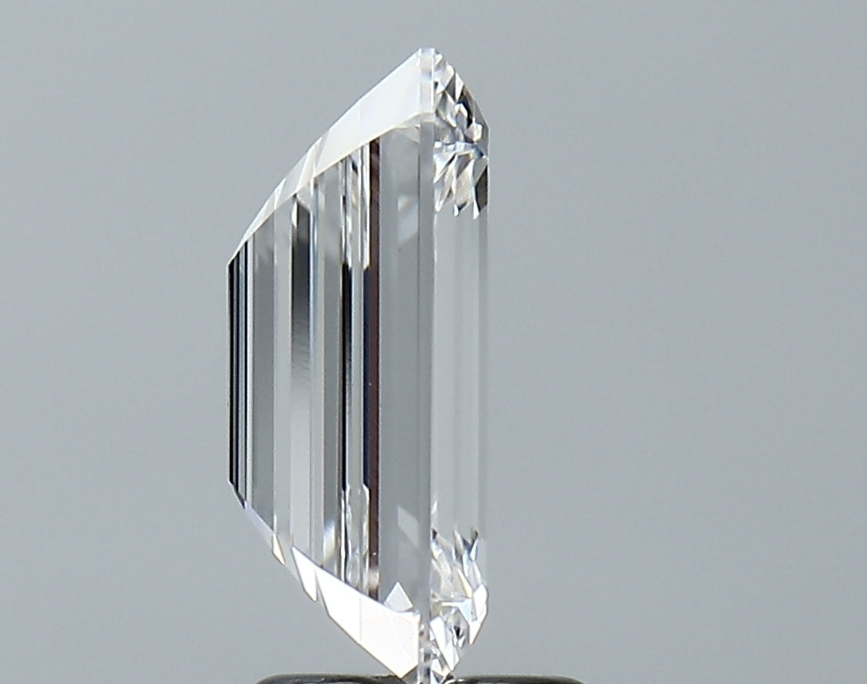 Lab-Grown 3.13 Carat Emerald Cut Diamond color E Clarity VS1 With GIA Certificate, precious stones, engagement diamonds
