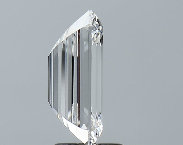 Lab-Grown 3.13 Carat Emerald Cut Diamond color E Clarity VS1 With GIA Certificate, precious stones, engagement diamonds