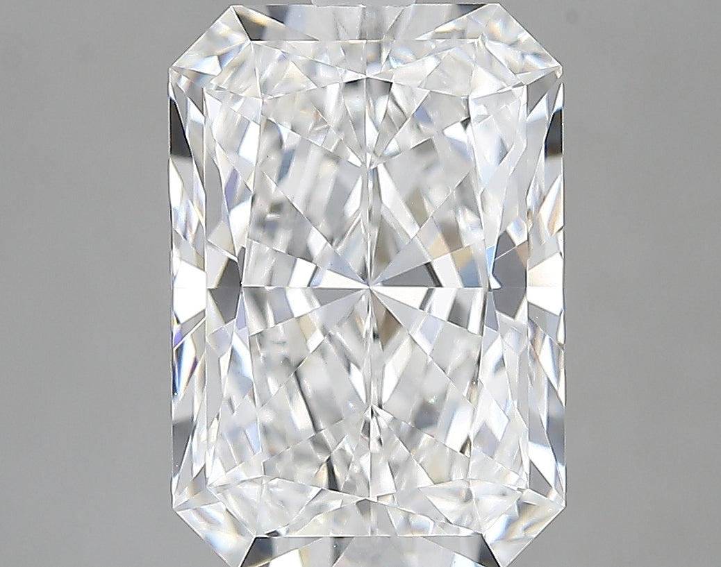 Lab-Grown 3.10 Carat Radiant Cut Diamond color E Clarity VVS2, precious stones, engagement diamonds